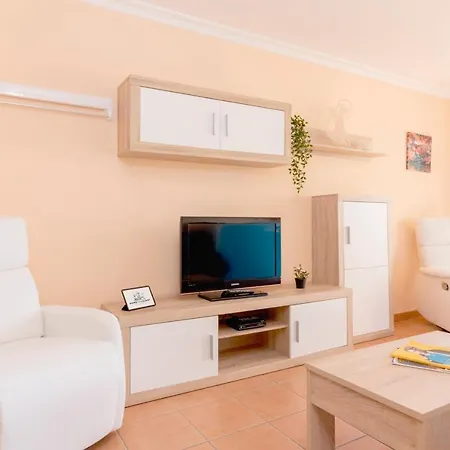Homeforguest Spacious And Bright Flat On The La Tejita Apartment *