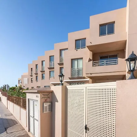 Homeforguest Spacious And Bright Flat On The La Tejita * Гранадилла-де-Абона