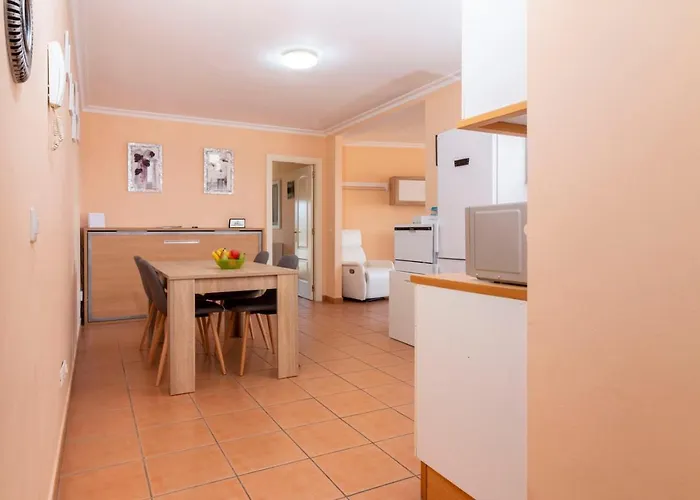 Homeforguest Spacious And Bright Flat On The La Tejita * Гранадилла-де-Абона