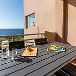 Апартаменты Homeforguest Spacious And Bright Flat On The La Tejita Гранадилла-де-Абона